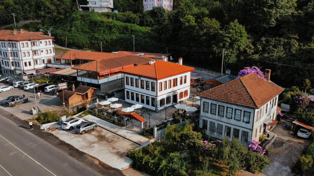 Oemer Cakiroglu Konagi Sürmene Buitenkant foto